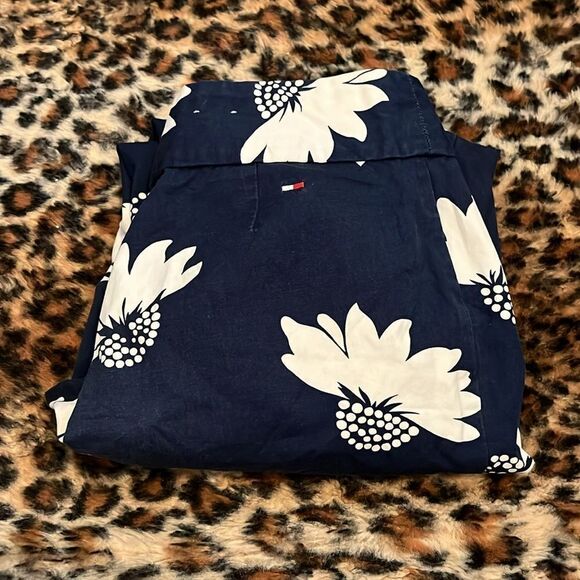 Vintage Y2K Tommy Hilfiger Blue Floral Print Design Cropped Pants - Picture 2 of 12